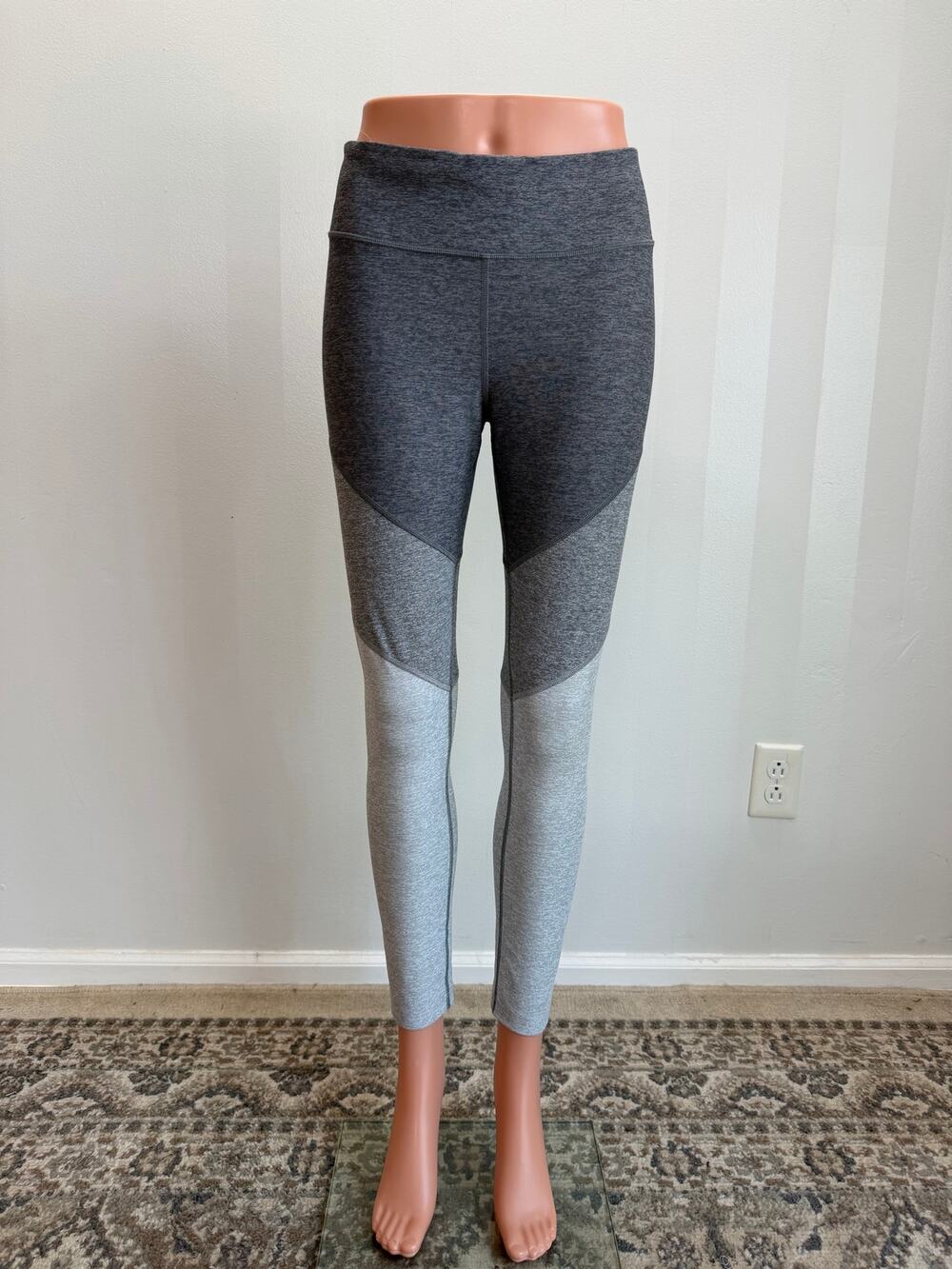 Outdoor Voices TechSweat Colorblock High Rise Leggings Gray Sz M